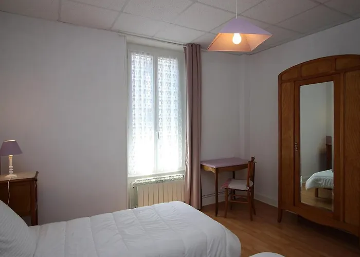 Lumineux T4, Proche Centre Et Thermes, - Fr-1-608-11 * La Bourboule